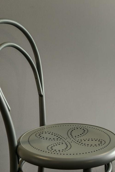 Michael Thonet A14 Bentwood Chair by GTV | B2H