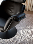 F 550 Disc Base Lounge Chair by Artifort - Bauhaus 2 Your House