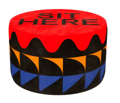 Oggian Sit Here Red M Pouf by Qeeboo - Bauhaus 2 Your House