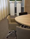Paco Caster Base Chair by Artifort - Bauhaus 2 Your House