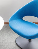 Shark Lounge Chair Disk Base by Artifort - Bauhaus 2 Your House