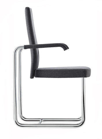 D25-1P Cantilever Chair by Tecta - Bauhaus 2 Your House