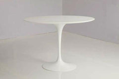 Eero Saarinen Tulip Table - Oval Dining 28 x 41 Inch - Bauhaus 2 Your House